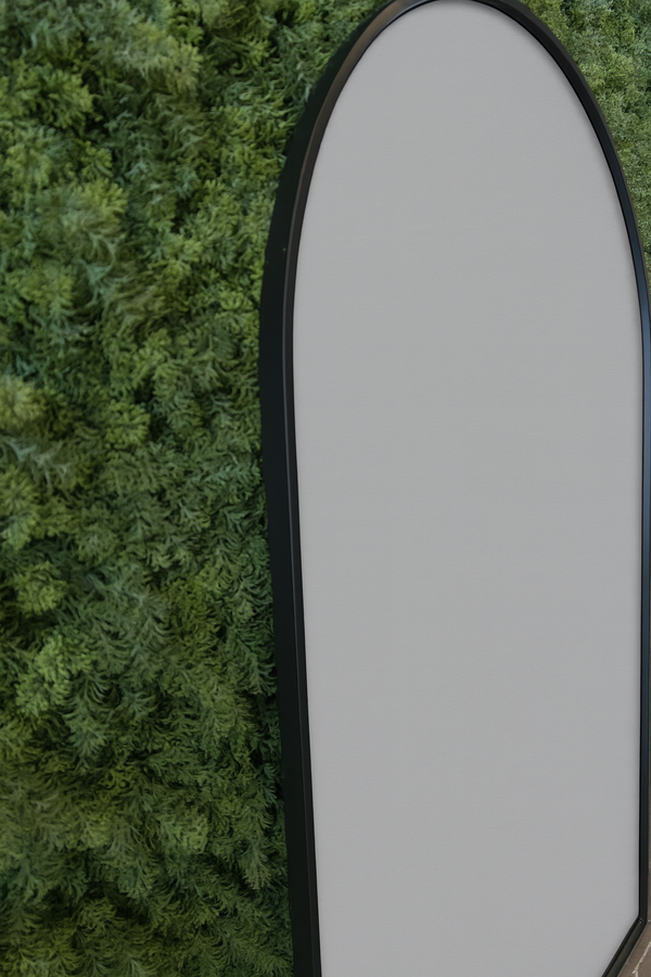 Arched Mirror - Black Metal Frame - Karrari