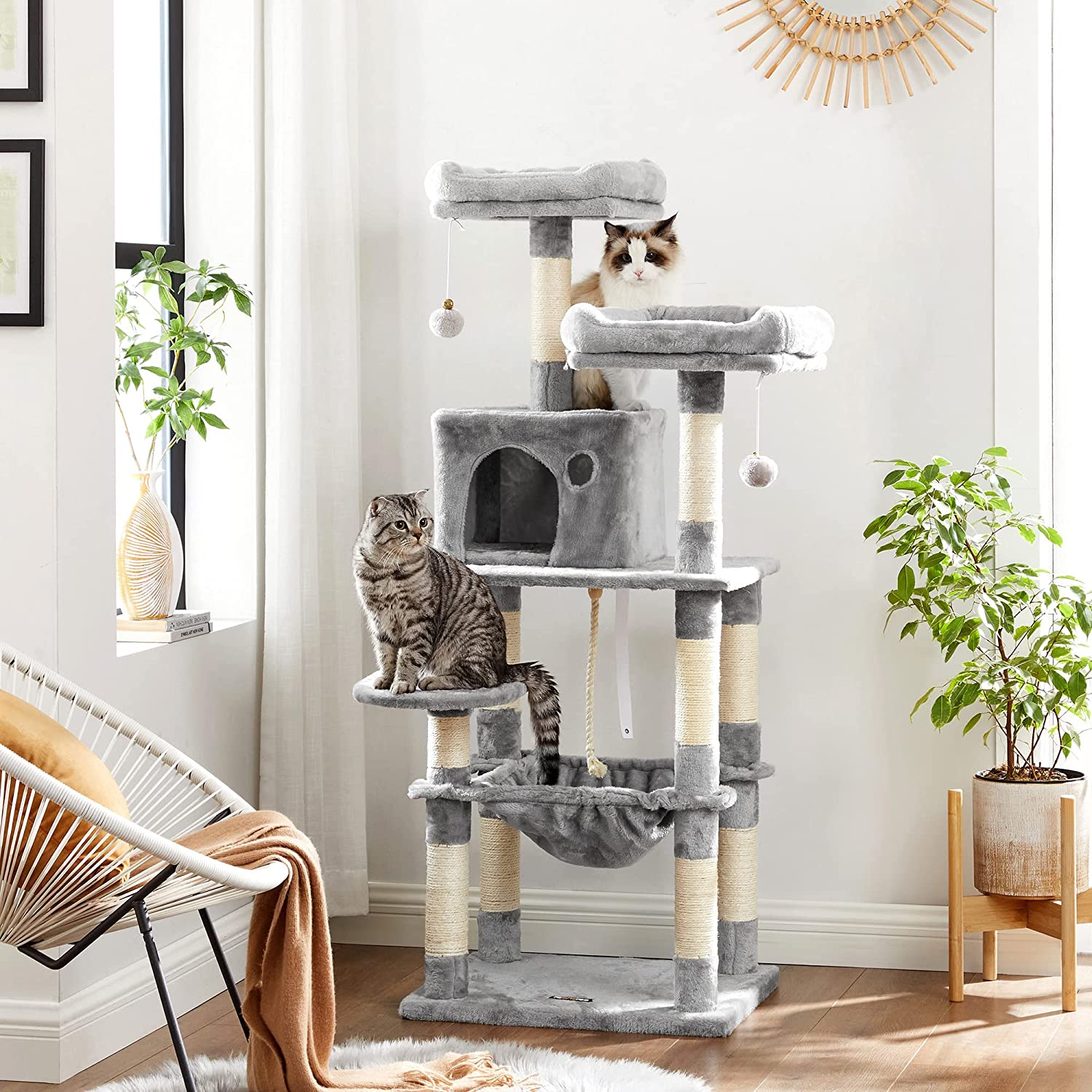 Cat Tree Stable Cat Tower 2 Plush Perches 143cm Light Grey