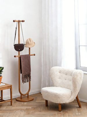 Rounded "Cloud" Lounge Chair with Natural Oak Leg - Karrari