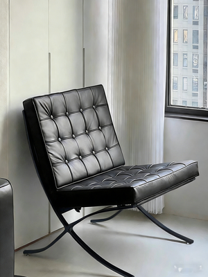 Mid-Century Modern Tufted Accent Chair - Karrari