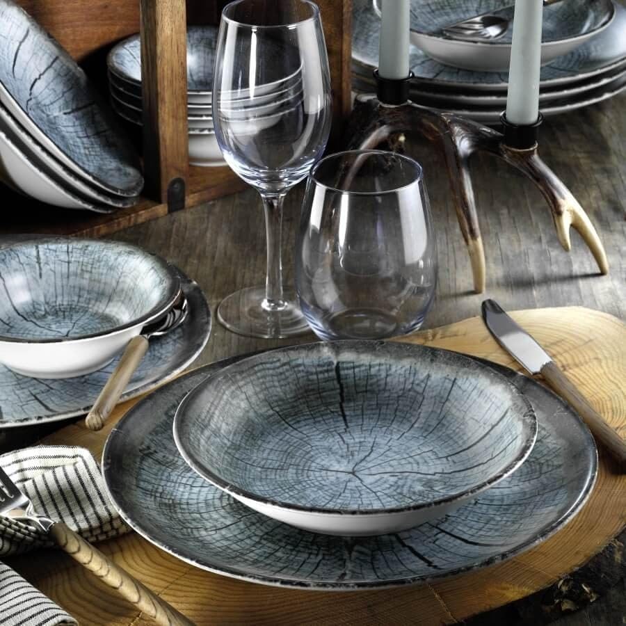Elegant 18-Piece Dinner Set, 100% Porcelain, Black & Blue