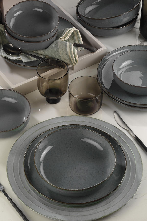 Wellhome Grey Porcelain Dinnerware Set - 12 Piece - Karrari