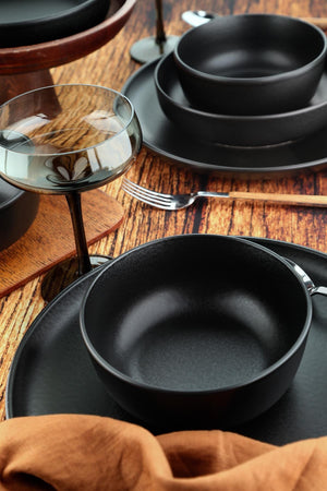 Matte Black Stoneware Dinnerware Set – 12 Piece - Karrari