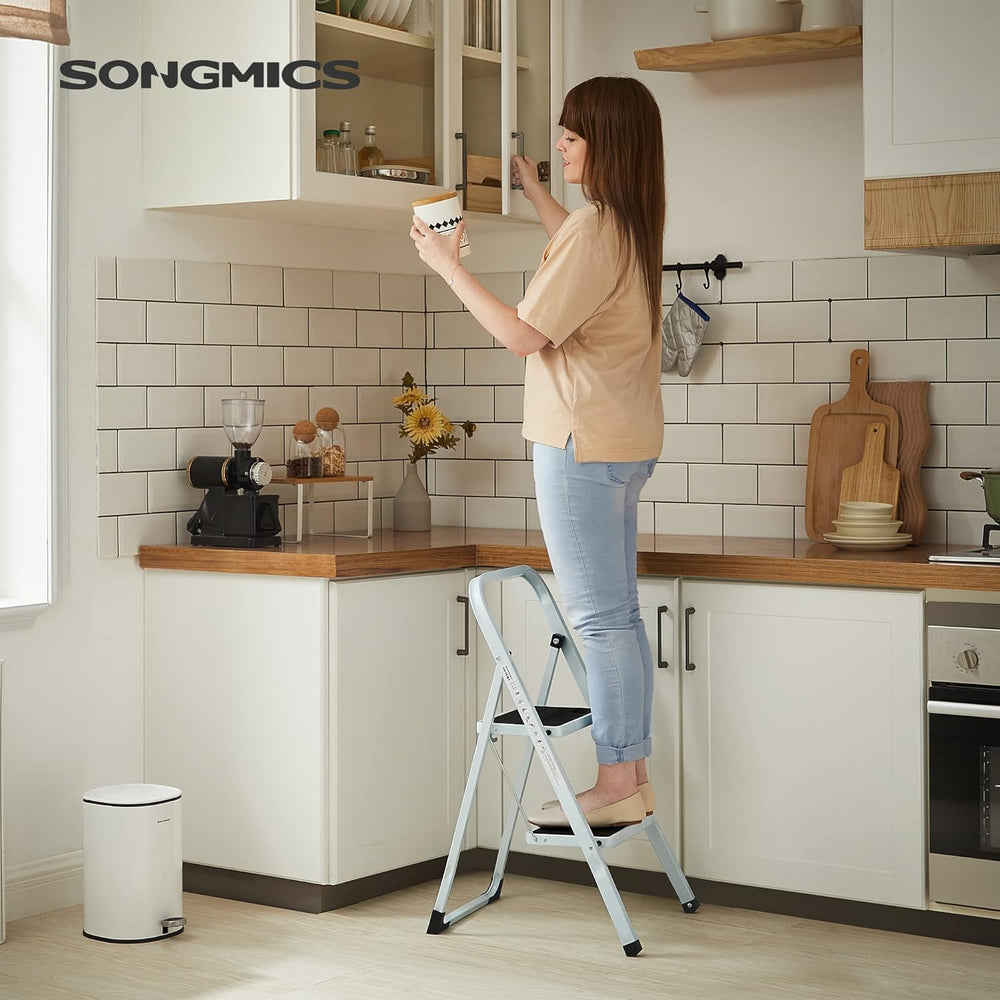 2-Step Folding Ladder with Safety Lock - Karrari