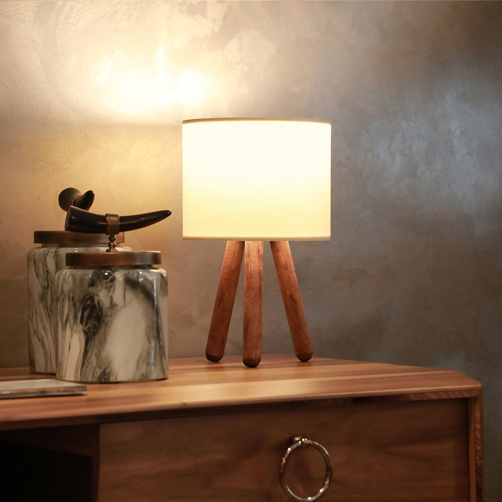 Rustic Tripod Lamp with Fabric Shade - Karrari