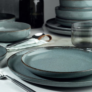 Porcelain Dinnerware Set - 18 Piece