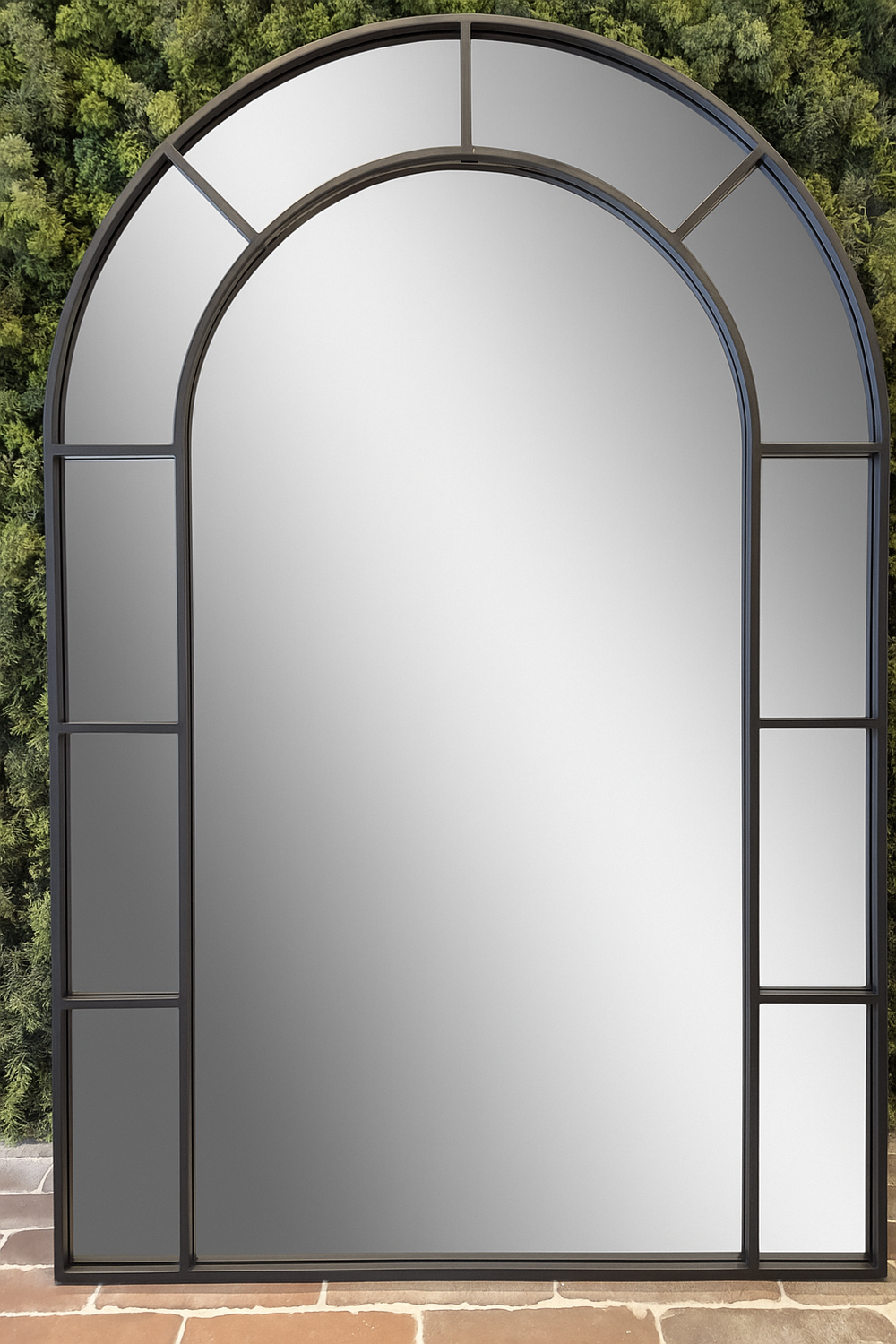 Arched Mirror - Black Metal Frame - Karrari