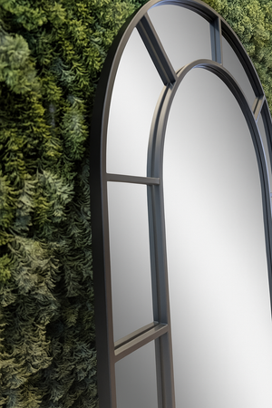 Arched Mirror - Black Metal Frame - Karrari