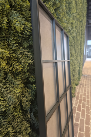 Grid Mirror – Black Metal Frame - Karrari