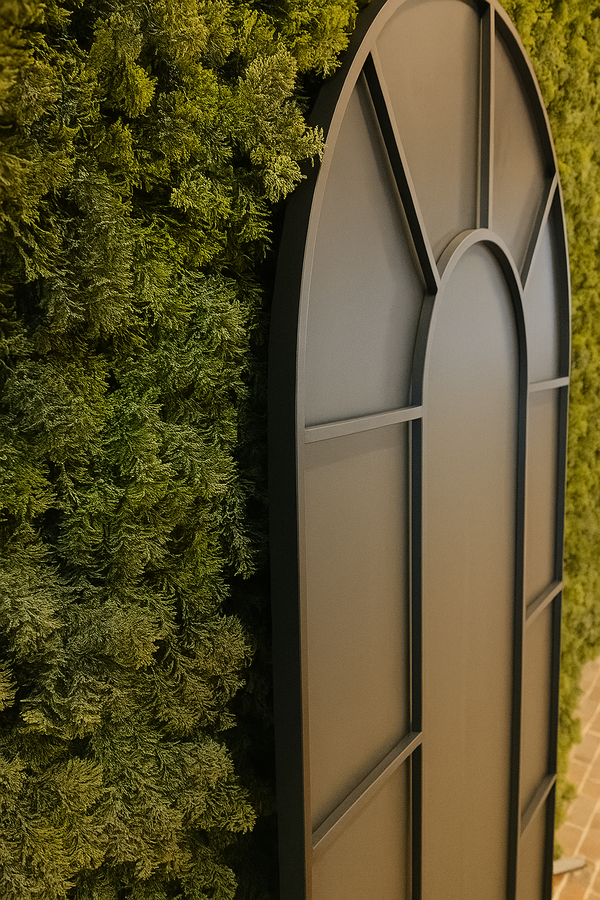 Tall Arched Mirror – Black Metal Frame - Karrari