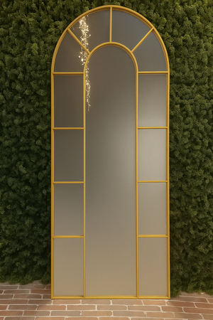 Arched Mirror with Gold Frame - Karrari