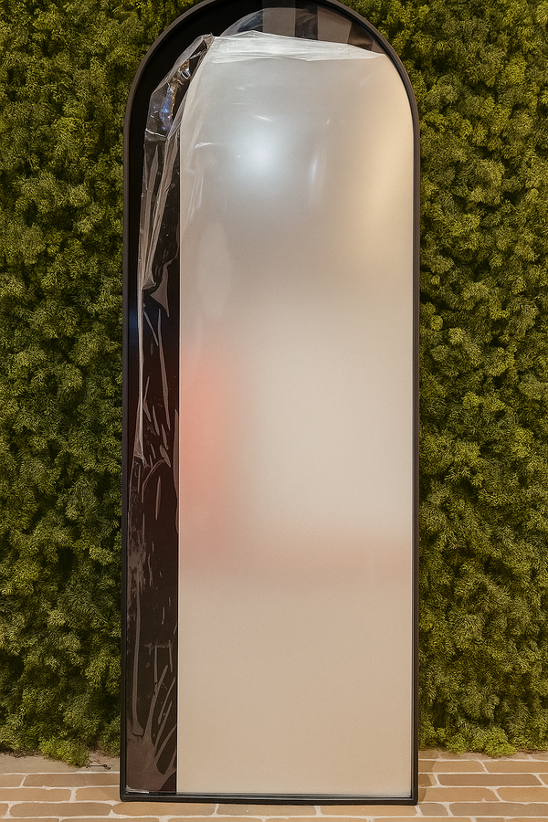 Tall Arched Full-Length Black Metal Wall Mirror - Karrari