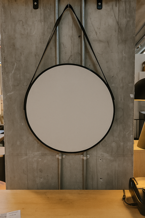 Round Wall Black Metal Mirror with Hanging Strap