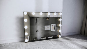 Hollywood Mirror, Lights & Bluetooth Speakers - Karrari