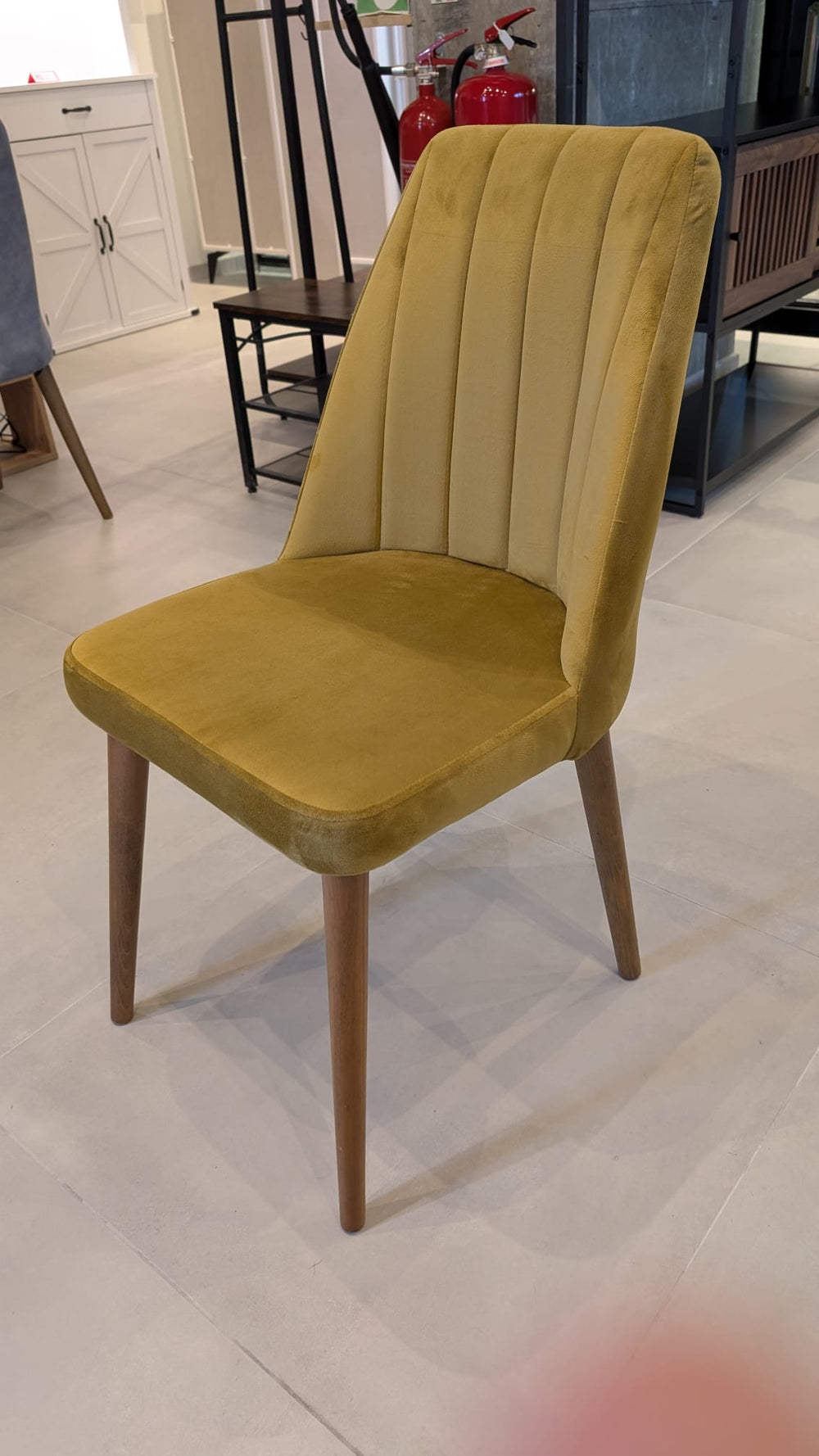 Sude Mustard Velvet Chair - Karrari