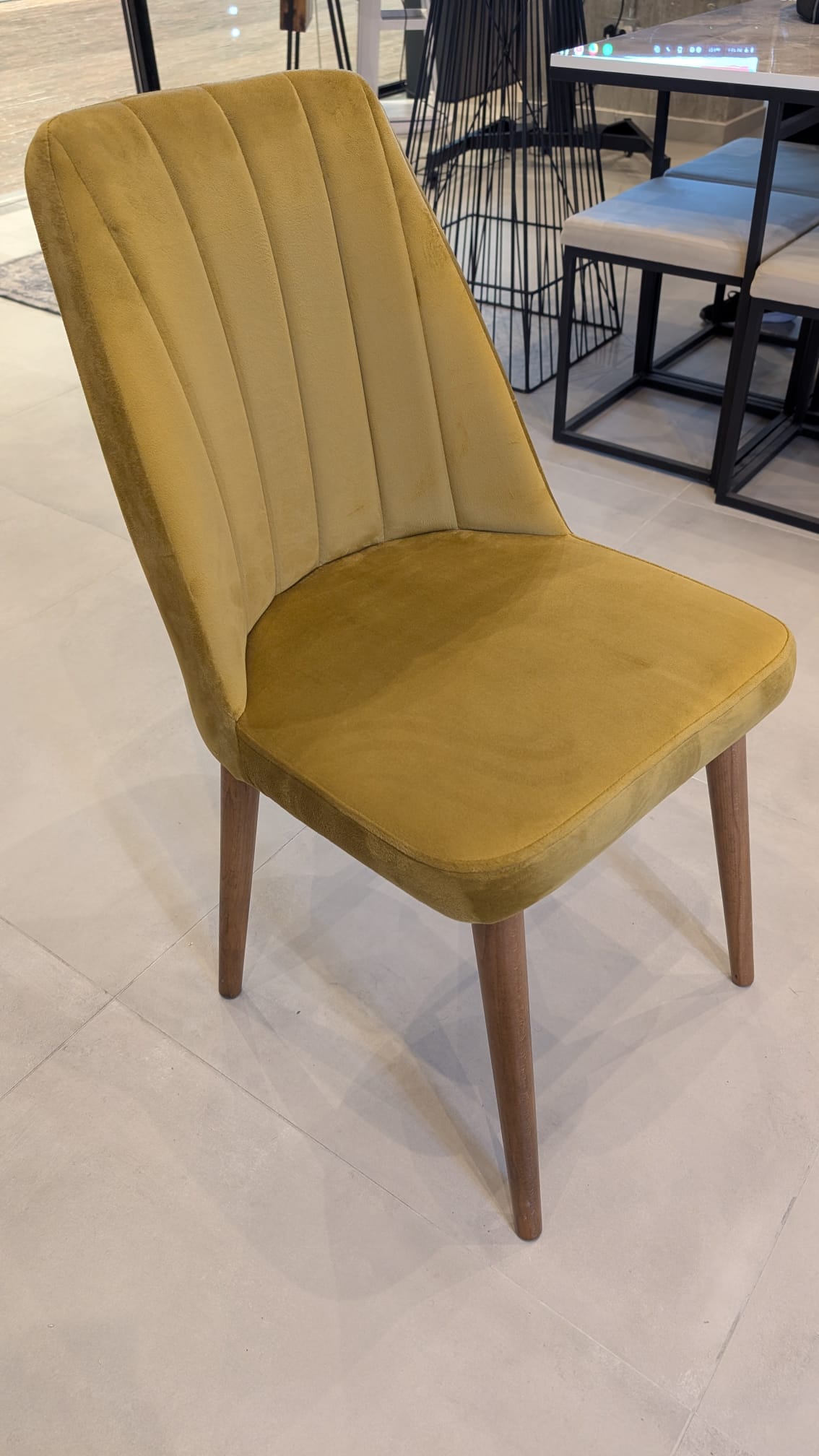 Sude Mustard Velvet Chair