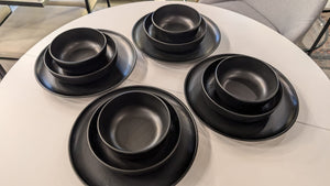 Matte Black Stoneware Dinnerware Set – 12 Piece - Karrari